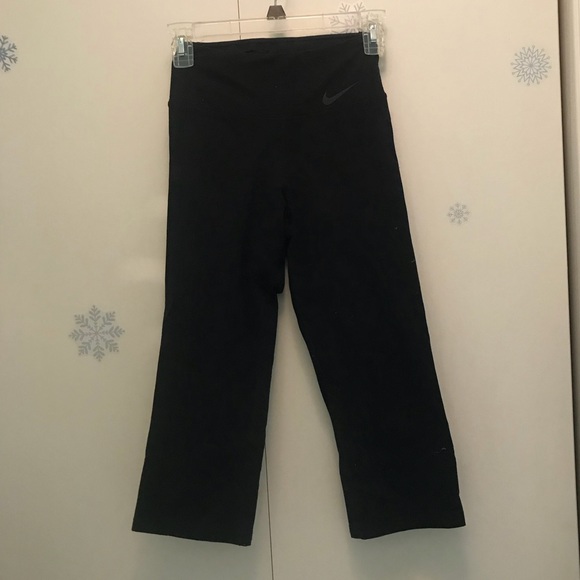 Capri Leggings. - Picture 1 of 3